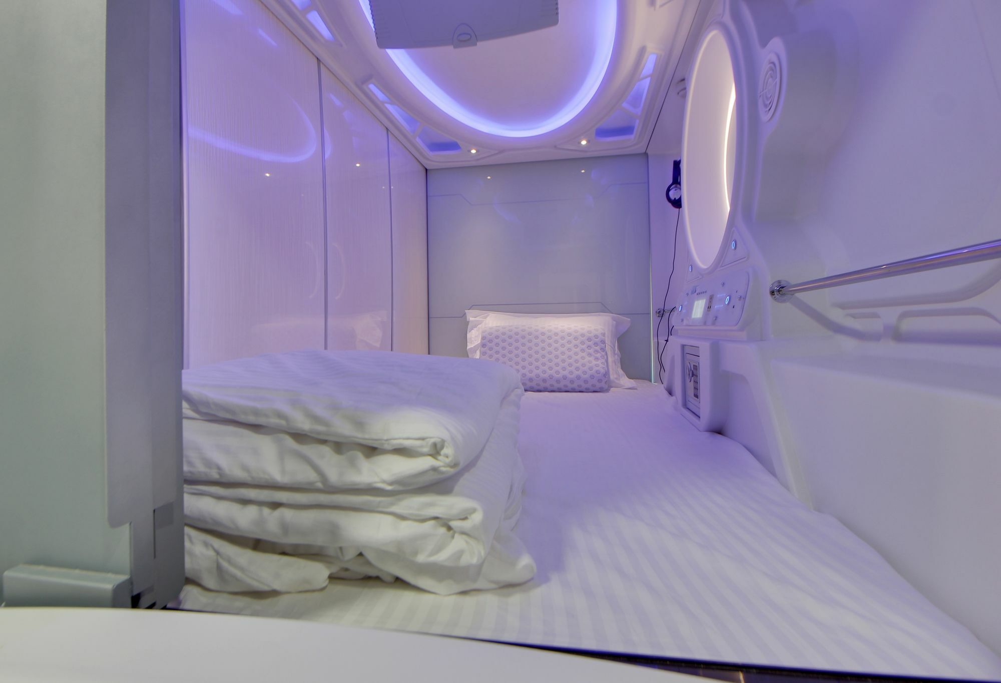 Hotel Astropods Airport, Mumbai. Kültér fotó